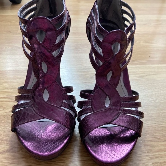 NWOT Kenneth Cole reaction sandals - Picture 3 of 5